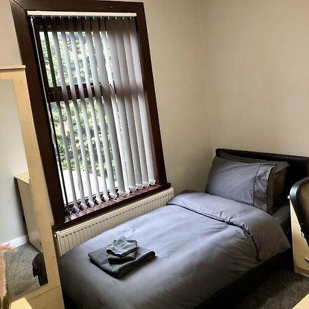 Вілла Executive Or Large Family 5-Bed House - Hosted By Hutch Lifestyle Ковентрі Екстер'єр фото