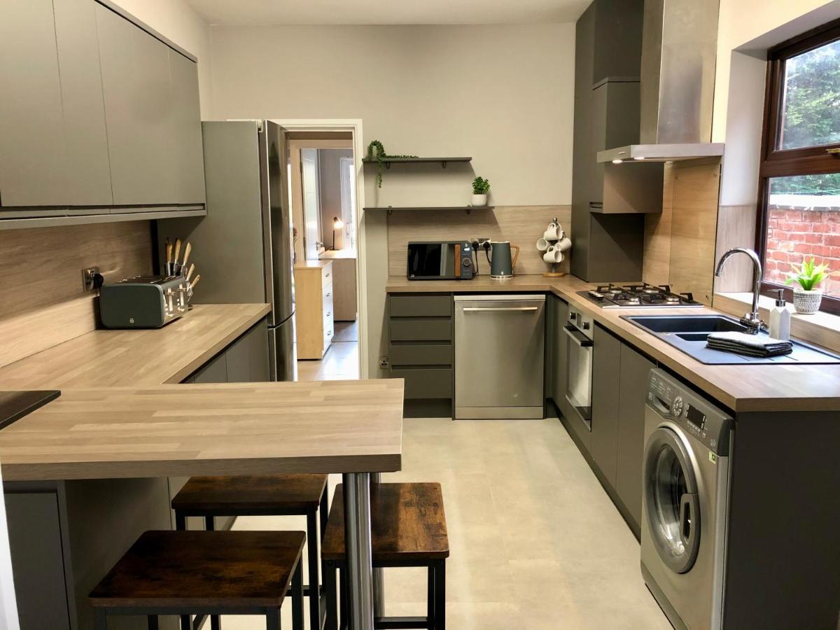 Вілла Executive Or Large Family 5-Bed House - Hosted By Hutch Lifestyle Ковентрі Екстер'єр фото