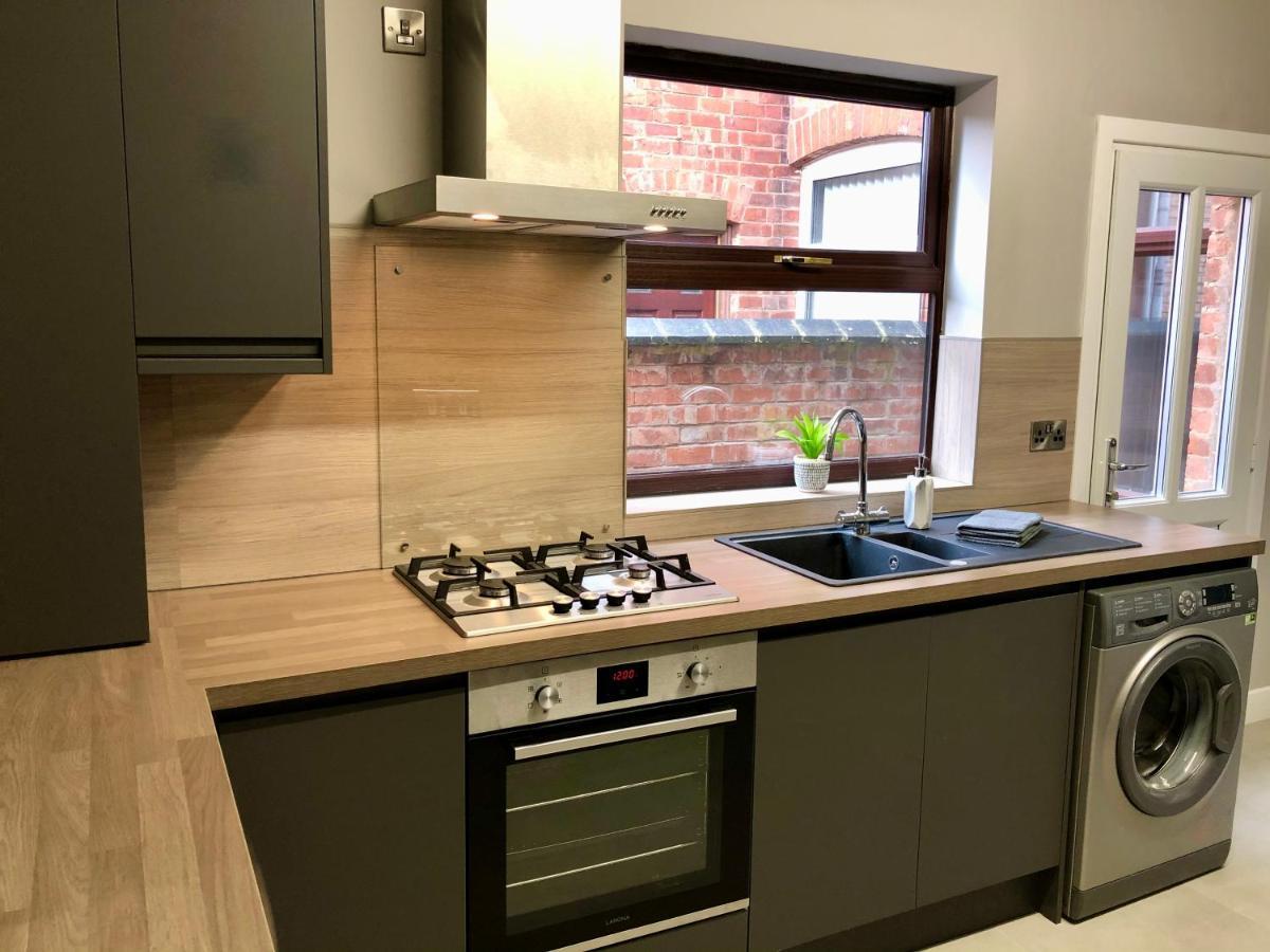 Вілла Executive Or Large Family 5-Bed House - Hosted By Hutch Lifestyle Ковентрі Екстер'єр фото