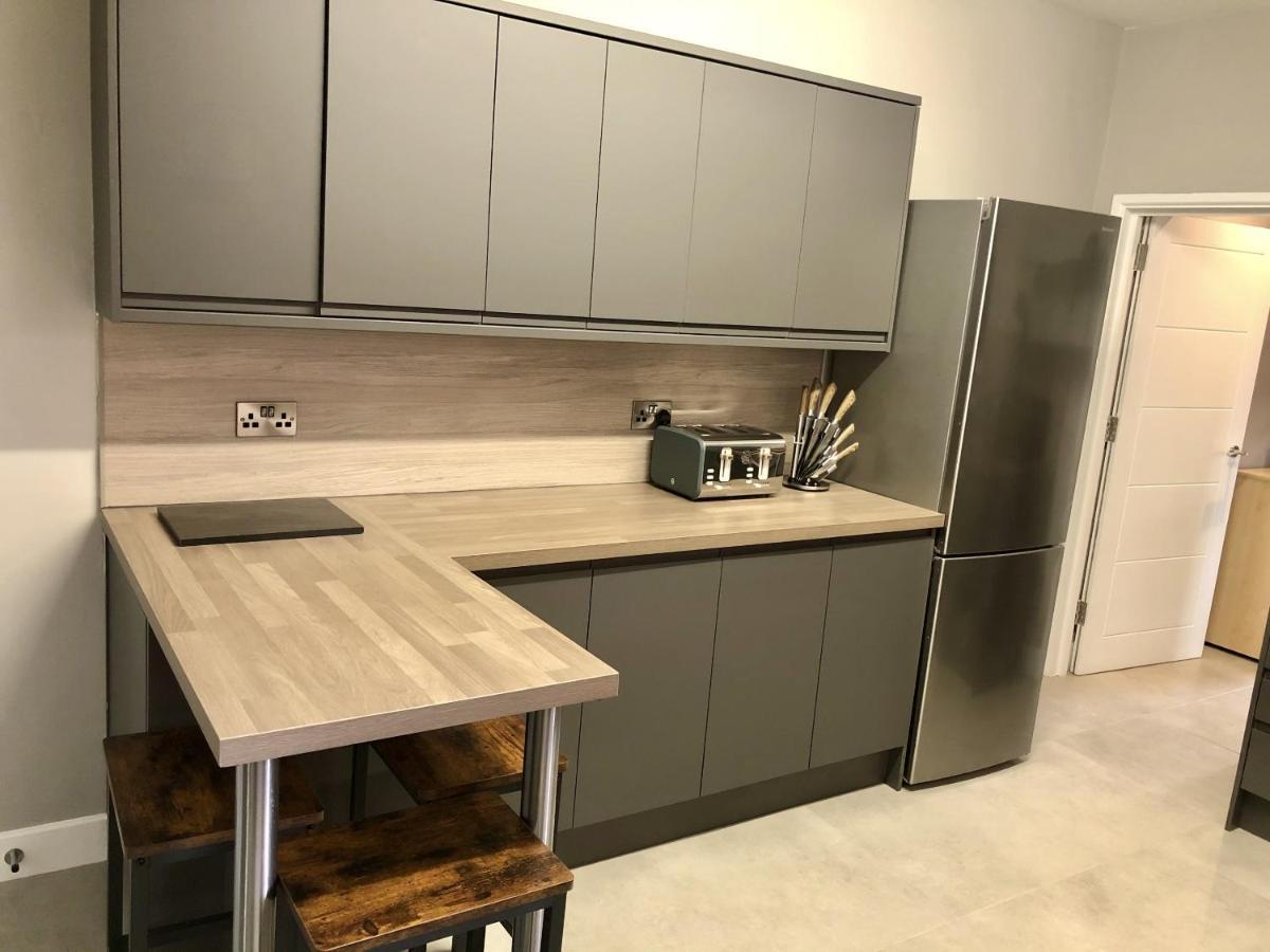 Вілла Executive Or Large Family 5-Bed House - Hosted By Hutch Lifestyle Ковентрі Екстер'єр фото