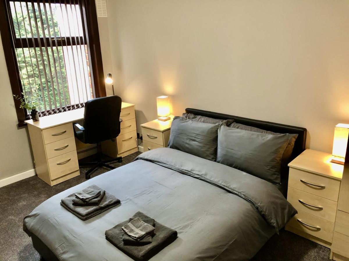 Вілла Executive Or Large Family 5-Bed House - Hosted By Hutch Lifestyle Ковентрі Екстер'єр фото